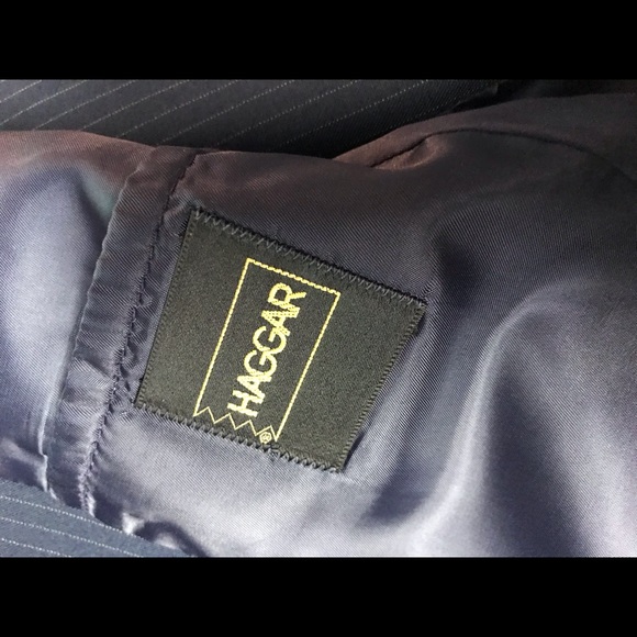 Haggar 3 piece pin stripe Men’s suit-jacket-40 pants 34x30 Dark navy-gray stripe - Picture 4 of 10